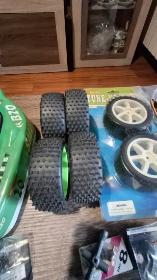 Coche Rc gasolina escala 1/10.