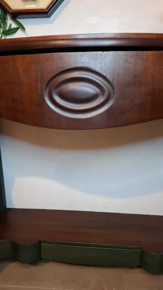 Consola antigua · pieza única de carácter