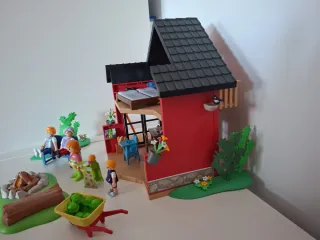 Conjunto Casa y Figuras Playmobil
