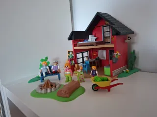Conjunto Casa y Figuras Playmobil