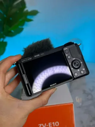 Sony ZV-E10 COMO NUEVA