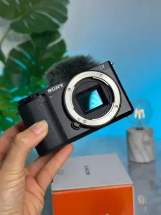 Sony ZV-E10 COMO NUEVA