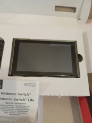 Nintendo Switch neon Usata Blu/Rosa