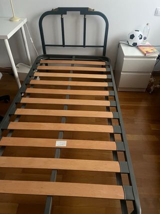 2 Camas individuales con somier 90x180. URGE VENTA