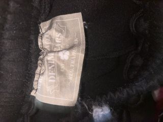 Pantalón negro denim