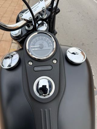 Harley Davidson Dyna Street Bob 2015