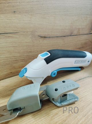 Tijeras 3,6v - BLACK+DECKER