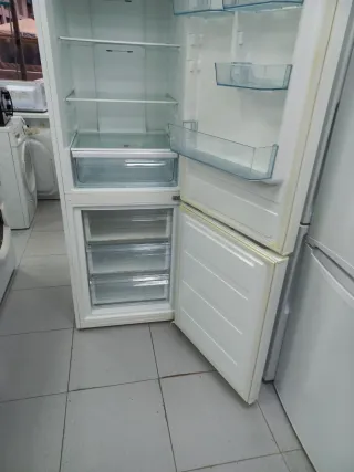 Nevera Teka blanca combi nofrost