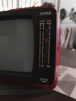 Televisor Portátil Hinari VideoPocket 6''  Vintage