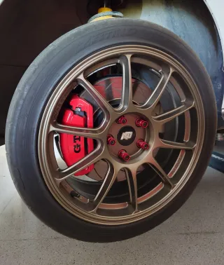 Llantas Racing Division VR5