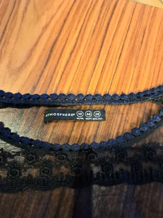 Blusa encaje transparente de Atmosphere