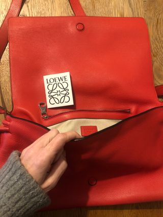 Bolso bandolera Loewe rojo