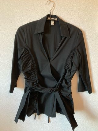 Conjunto Blusa negra y Falda blanca