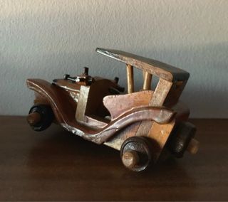 Coches y Moto de Madera Artesanal