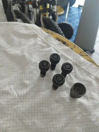 Bulloni antifurto BMW / Mini Cooper