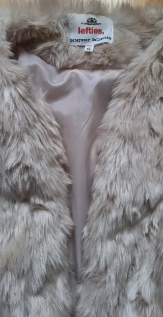 Abrigo pelo Lefties mujer