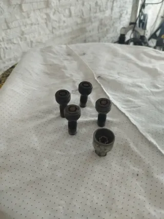 4 Bulloni Antifurto Mini Cooper / BMW