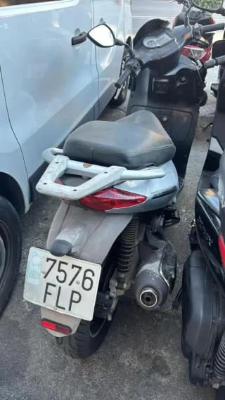 Moto 125cc Scooter Plata