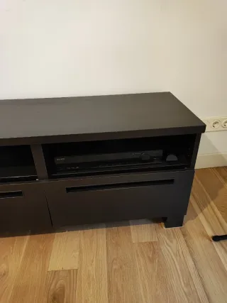 Mueble TV madera oscuro