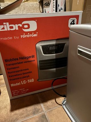 Estufa de parafina electrónica Zibro LC-140