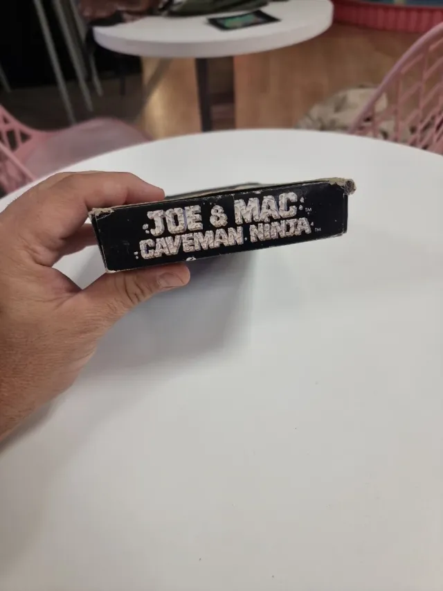 Joe & Mac Super Nintendo PAL Version