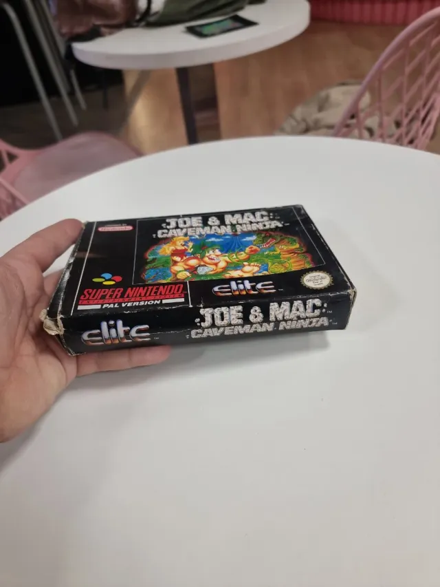 Joe & Mac Super Nintendo PAL Version