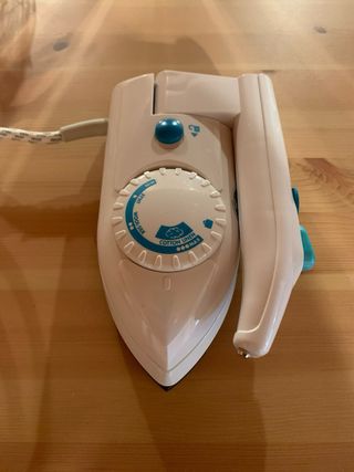 Plancha y secador de viaje Moulinex