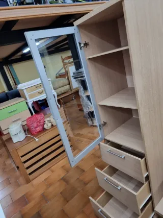 Mueble TV modular madera y blanco