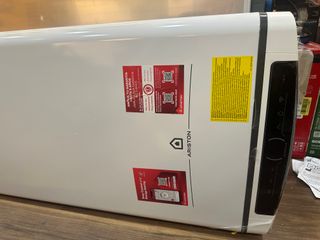 Ariston Velis Pro Wifi Termo Eléctrico  100L