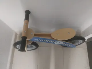 Bicicleta de madera para niños