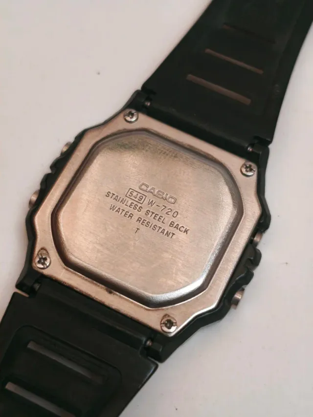 Casio W-720 Reloj Digital