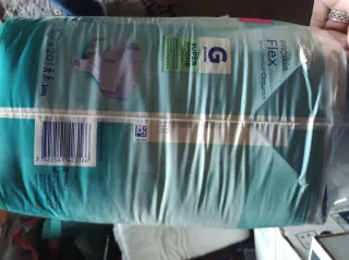 Grande, paquetes  de 20uds. caja 80 unidades.