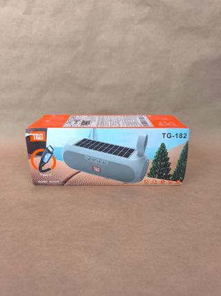 Altavoz Bluetooth portátil con panel solar - Nuevo