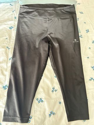 Set Abbigliamento Sportivo Donna: Top e Pantaloni