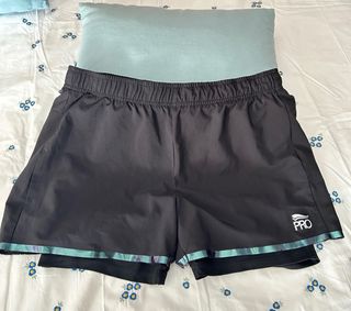 Set Abbigliamento Sportivo Donna: Top e Pantaloni