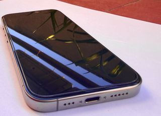 iPhone 15 Pro 256 GB Titanio