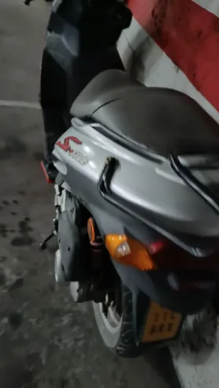 Scooter Daelim Five 50