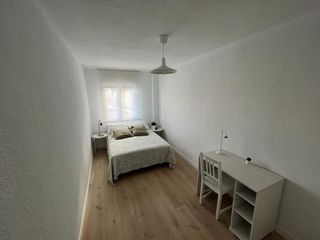 Piso en alquiler en Valdeacederas en Madrid