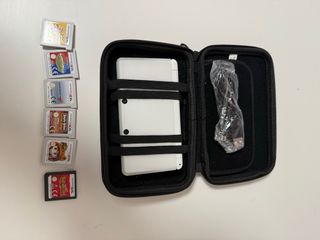 Nintendo 3DS Blanca + 6 Juegos