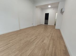 Local comercial en alquiler en La Salut en Barcelona