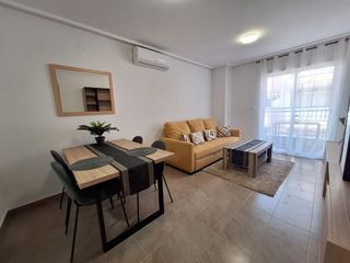 Piso en alquiler en Centro en Torrevieja