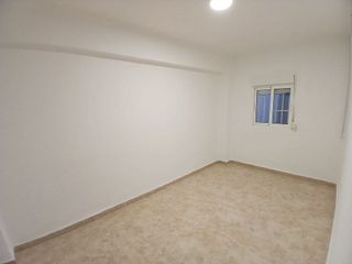 Piso en alquiler en Torrefiel en Valencia