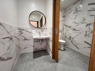 Local comercial en venta en Gavarra en Cornellà de Llobregat