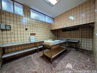 Local comercial en venta en Linares