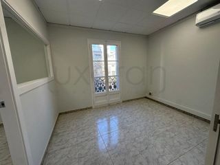Oficina en alquiler en Sant Pere, Santa Caterina i la Ribera en Barcelona