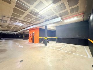 Garaje en alquiler en Cuatro Caminos en Madrid