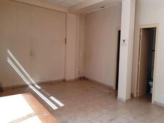 Local comercial en venta en San Pedro de Deusto-La Ribera en Bilbao