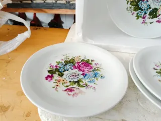 Servizio piatti porcellana Ginoli