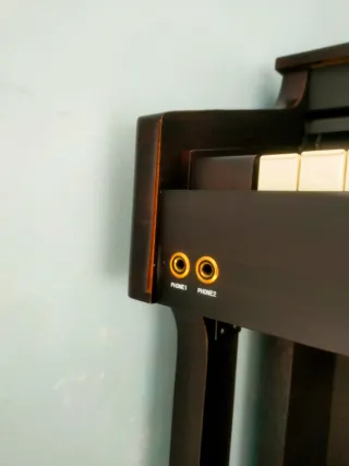 Piano Digital Ringway (va duro)