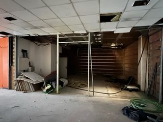 Local en alquiler calle torrecerredo